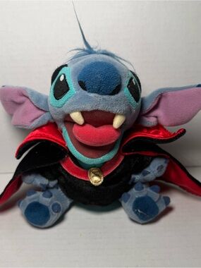 Disney Store Lilo & Stitch Plush Halloween Vampire Cape 7”